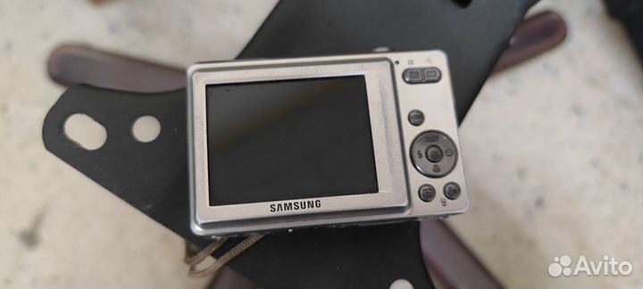 Компактный фотоаппарат Samsung ES55