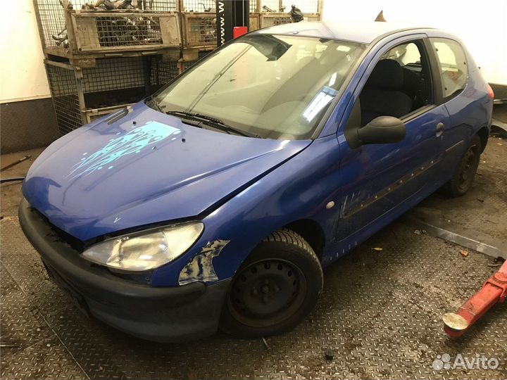 Разбор на запчасти Peugeot 206