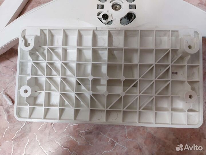 Подставка для телевизора LG 42LA667V