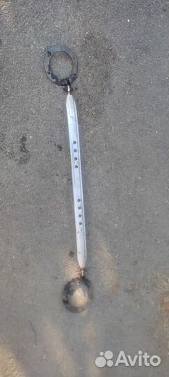 Распорка между стаканами передняя