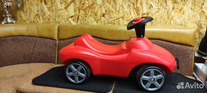 Машинка-каталка