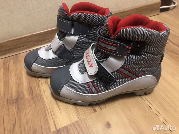 Лыжные ботинки