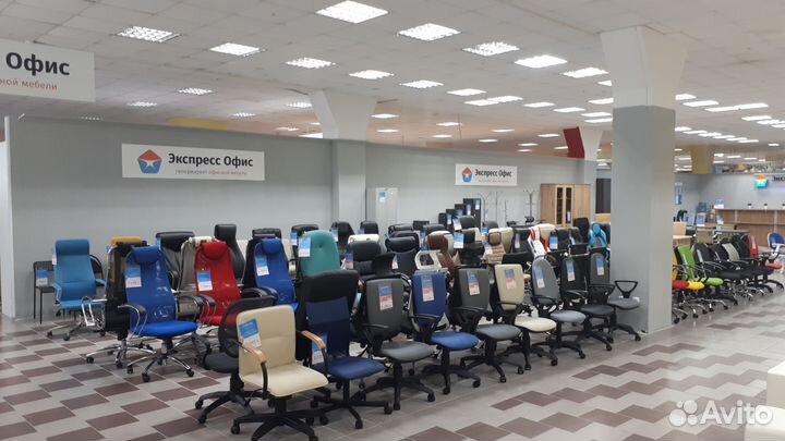 Газ-лифт для ремонта компьютерного кресла