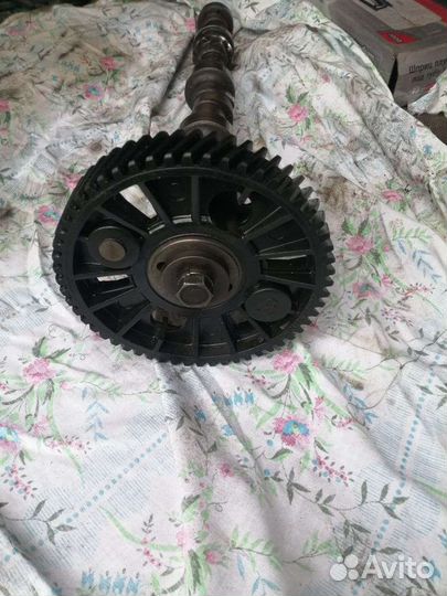 Распредвал на двигатель 4216