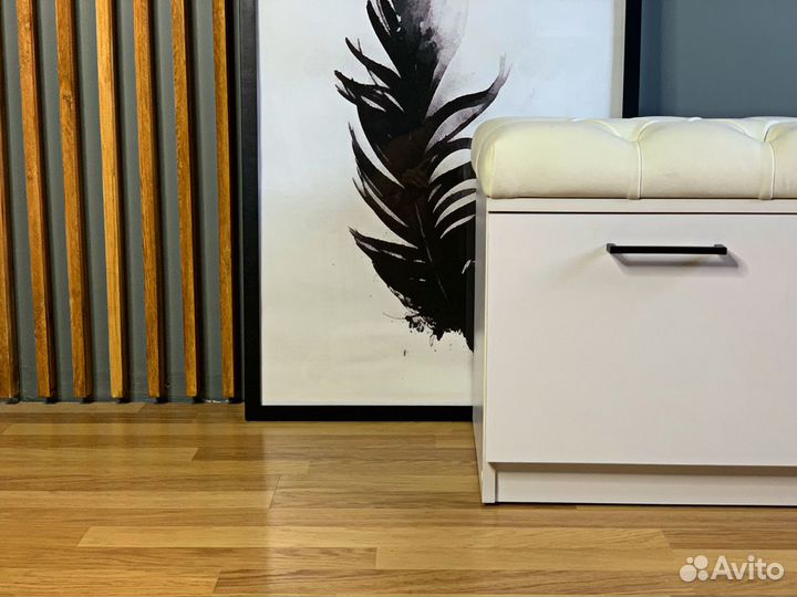 Банкетка с дверцами в прихожую