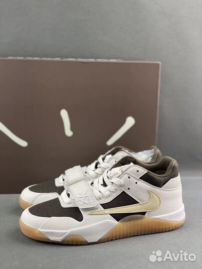 Nike Air Jordan 1 Low Travis Scott