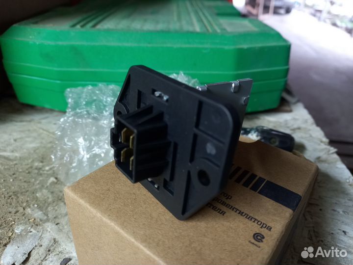 Резистор электровентилятора отопителя