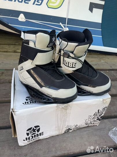 Ботинки для вейкбординга