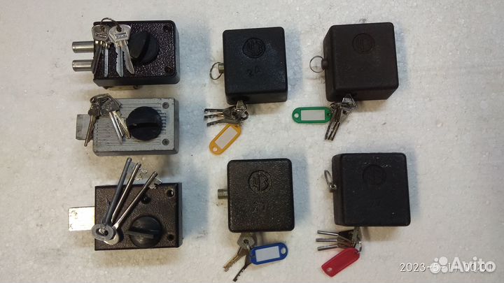 Замок гаражный дверной