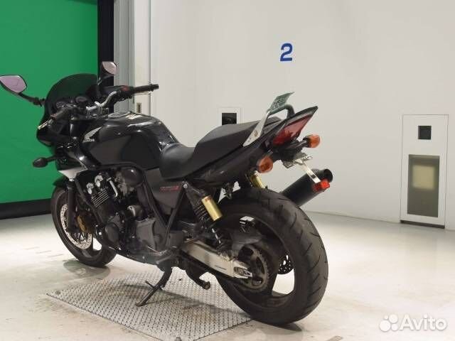 Honda CB400SFV boldor