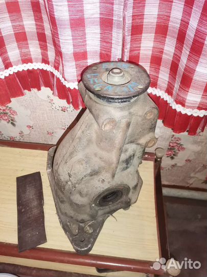 Продам редуктор Галант