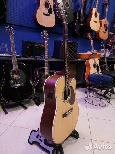 Гитара электроакустическая cort MR600F 1