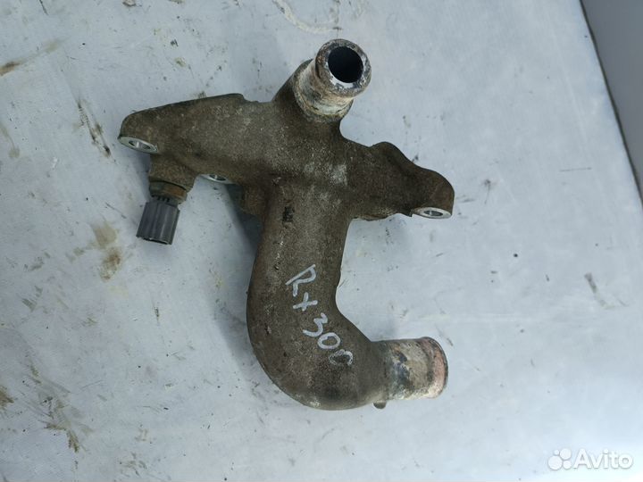 Тройник системы охлаждения Lexus RX 300