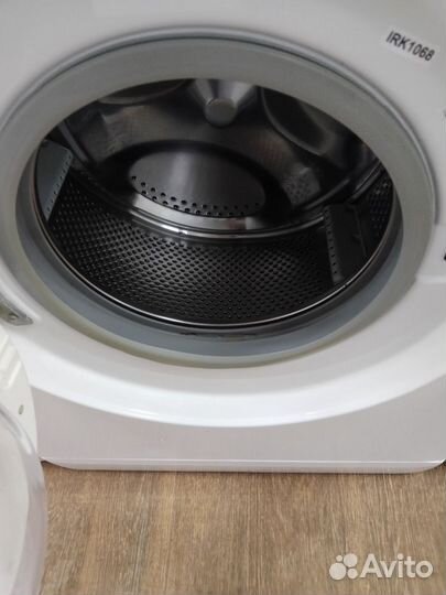 Стиральная машинка indesit 7 кг. год гарантии