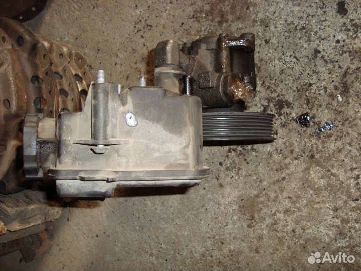 Насос гидроусилителя W221 M273