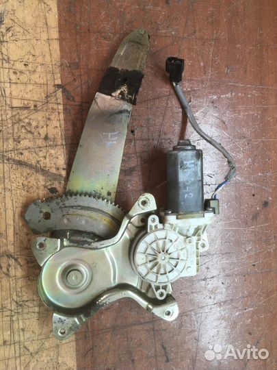 T116204120 Стеклоподъемник задний правый chery T11