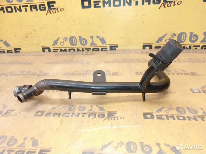 Трубка системы охлаждения 1.6 1.8 T Passat B5 A4