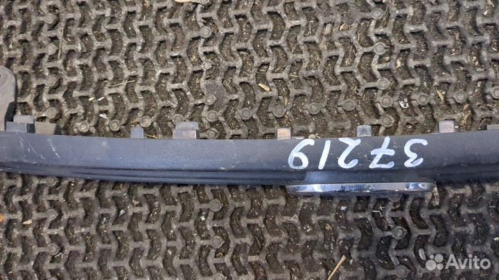 Решетка радиатора Ford Focus 1, 2001