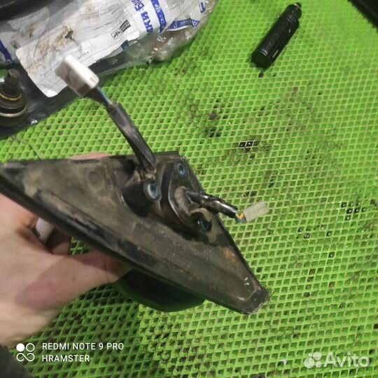 Зеркало левое электрическоеToyota