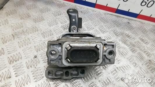 Подушка двигателя дизельная skoda yeti 1 (GNT13BL0