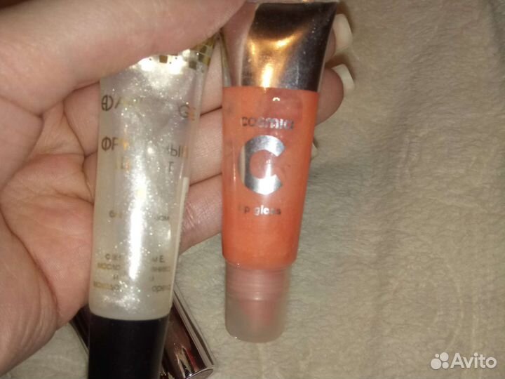 Косметика для губ