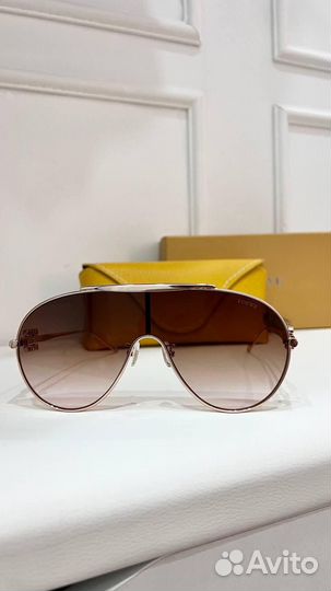 Солнцезащитные очки