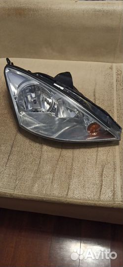 Фары передние Ford focus 1 рестайлинг
