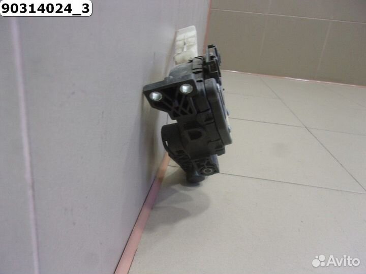 Porsche Cayenne Педаль газа