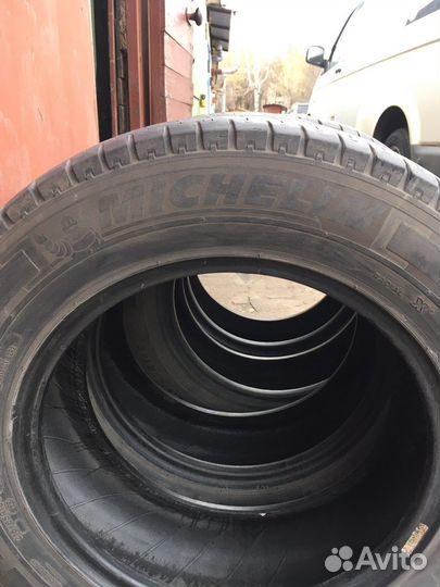 Michelin Agilis 215/65 R16 109C