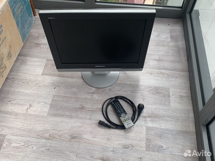 Samsung lw20m21