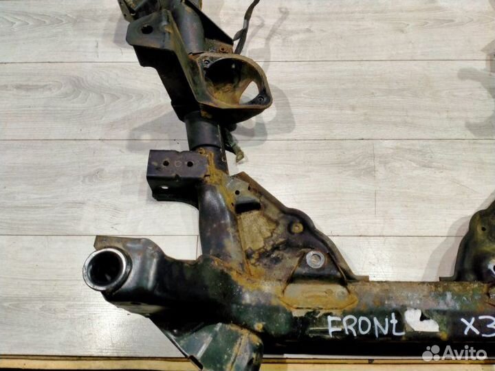 Балка подвески передняя Bmw X3 E83 M54B25 01/2006