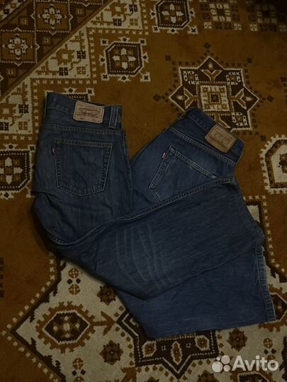 Джинсы levis
