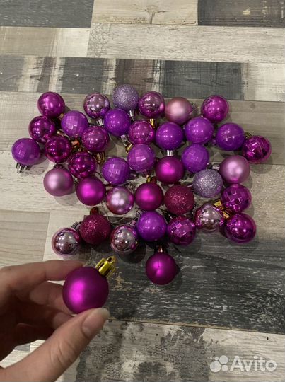 Новогодние игрушки на елку