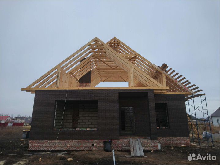 Бригада строителей