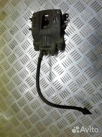 Суппорт задний правый Nissan Armada 2007-2021 Рест