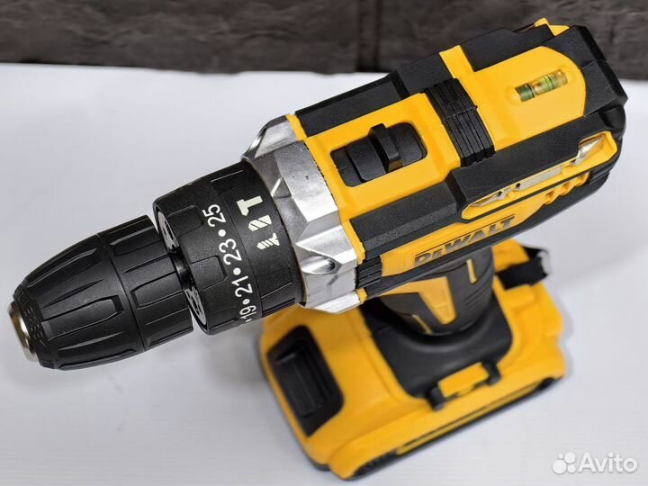 Шуруповерт dewalt 21V