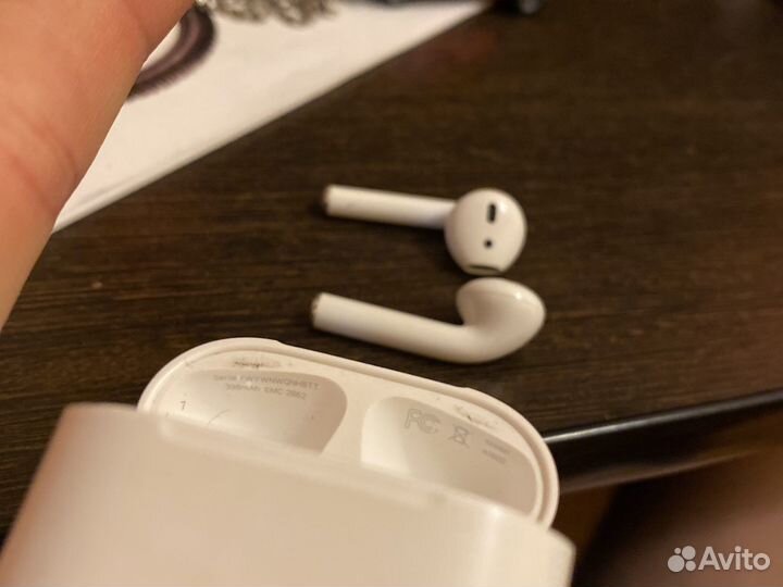 Наушники apple airpods
