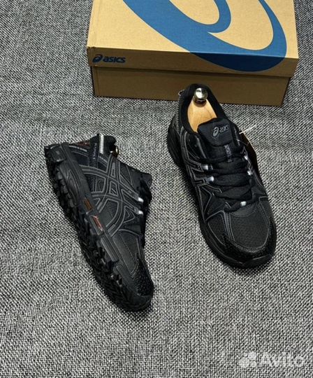 Зимние кроссовки asics Gel Kahana 8