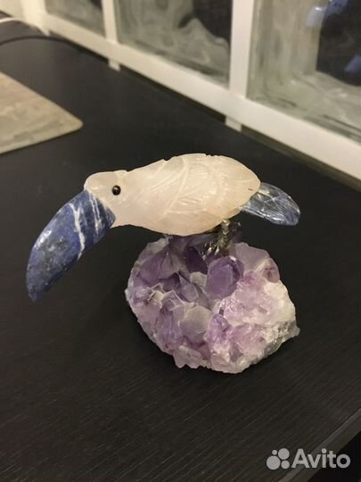 Статуэтка из натуральных камней