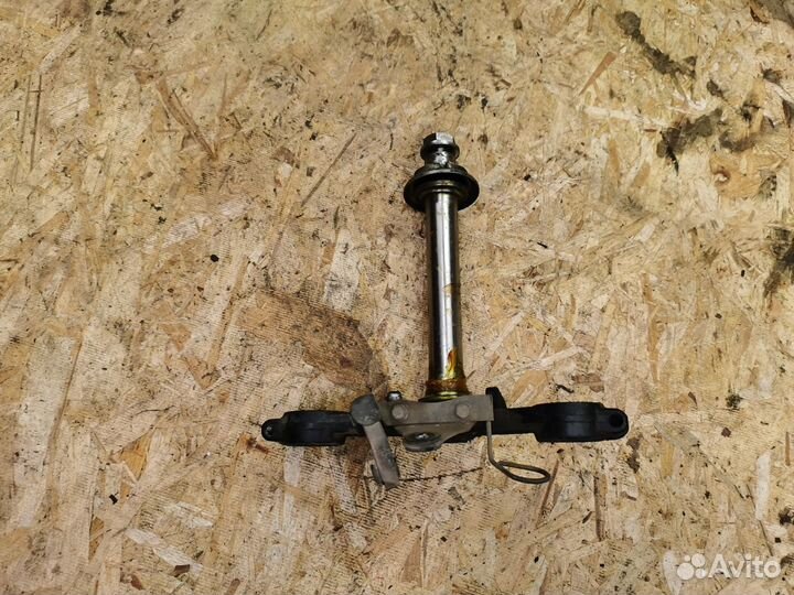 Траверса нижняя Kawasaki ZZR 250 1990-2007