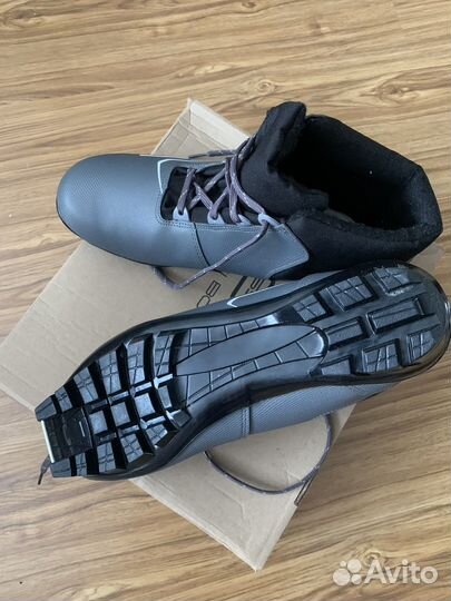 Лыжные ботинки 47 р р