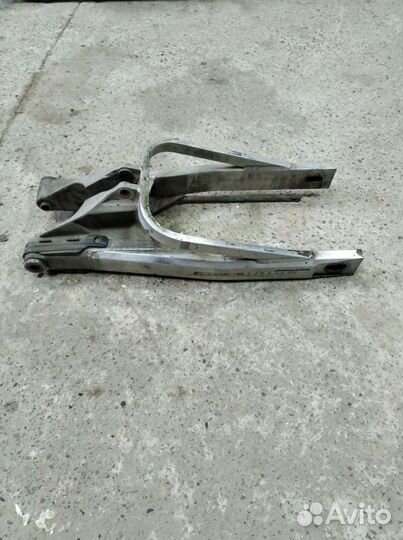 Задний маятник Derbi GPR 125 (Дерби)