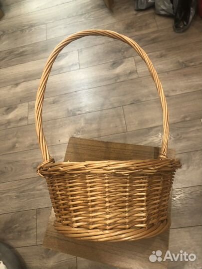 Корзина плетеная для подарков