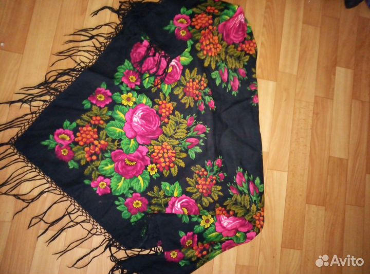 Платок размер 95х95
