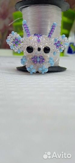 Амигуруми фея-бабочка из чешского бисера