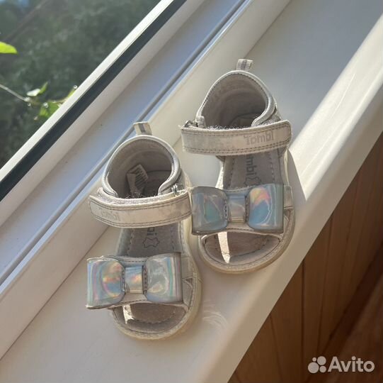 Сандалии для девочки