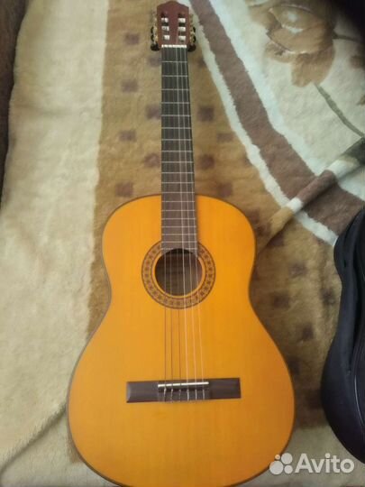 Акустическая гитара