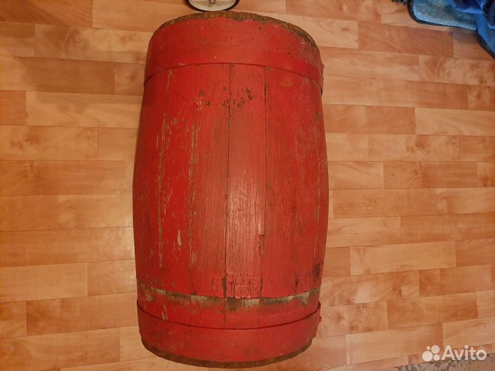 Деревянная бочка
