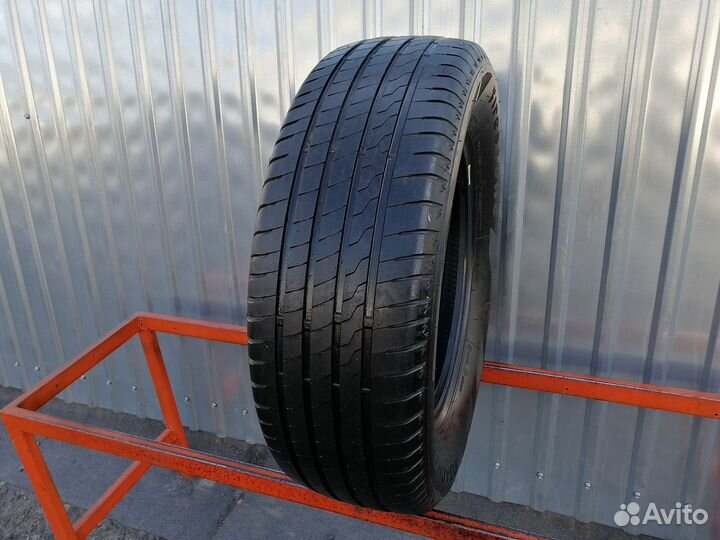 Firestone Roadhawk 215/65 R16 98H