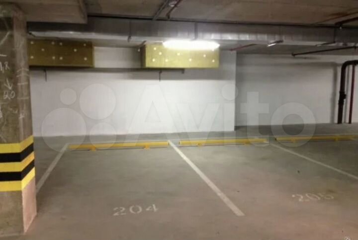 Машиноместо, 20 м²